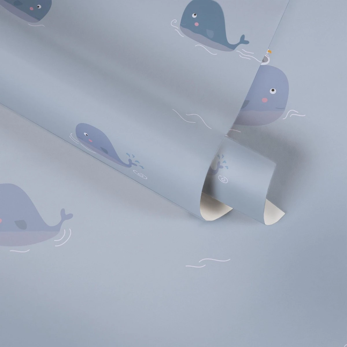 A.S. Creation ORCADS WITH GULL WALLPAPER - Blauw Grijs Wit - Papier Peint Chambre D'enfant - AS Creation Little Love 3 A.S. Creation ORCADS WITH GULL WALLPAPER - Blauw Grijs Wit - Papier Peint Chambre D'enfant - AS Creation Little Love – Image 3